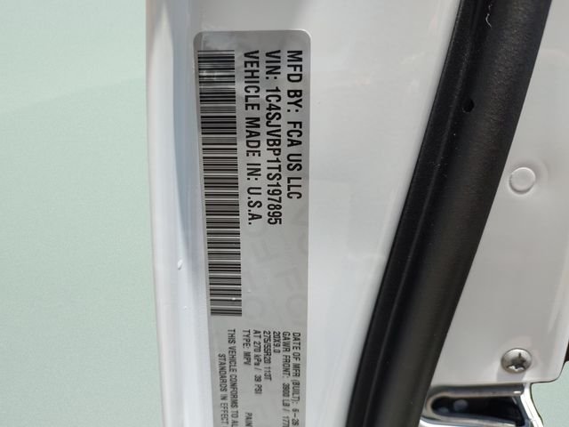 New 2026 Bright White Clear-Coat Exterior Paint Jeep Limited Altitude image 35