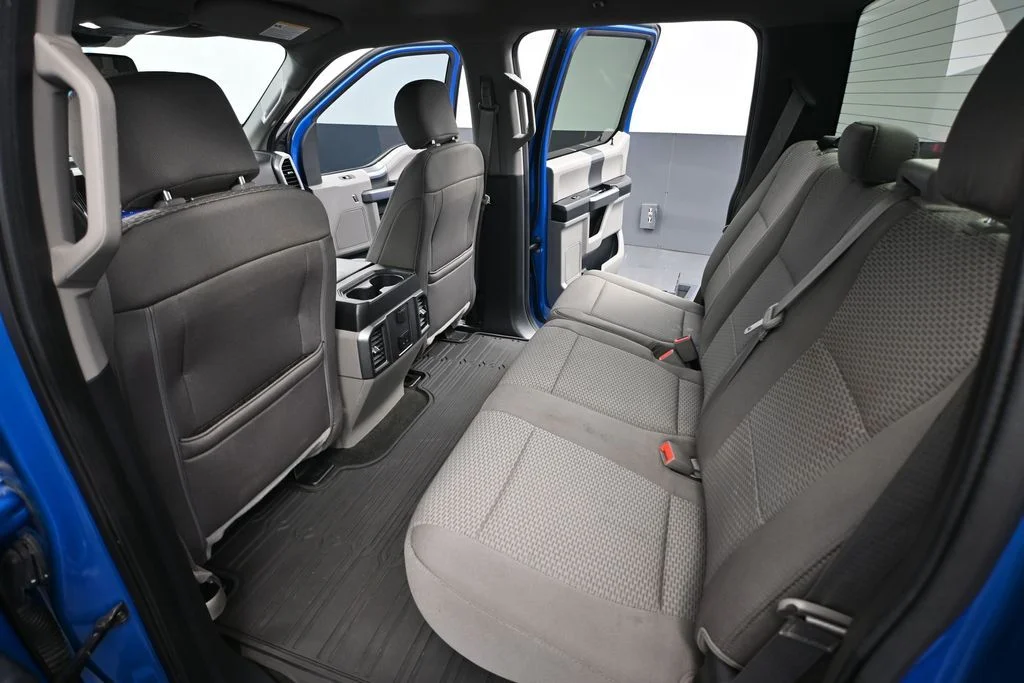Used 2020 Blue Ford XLT image 38