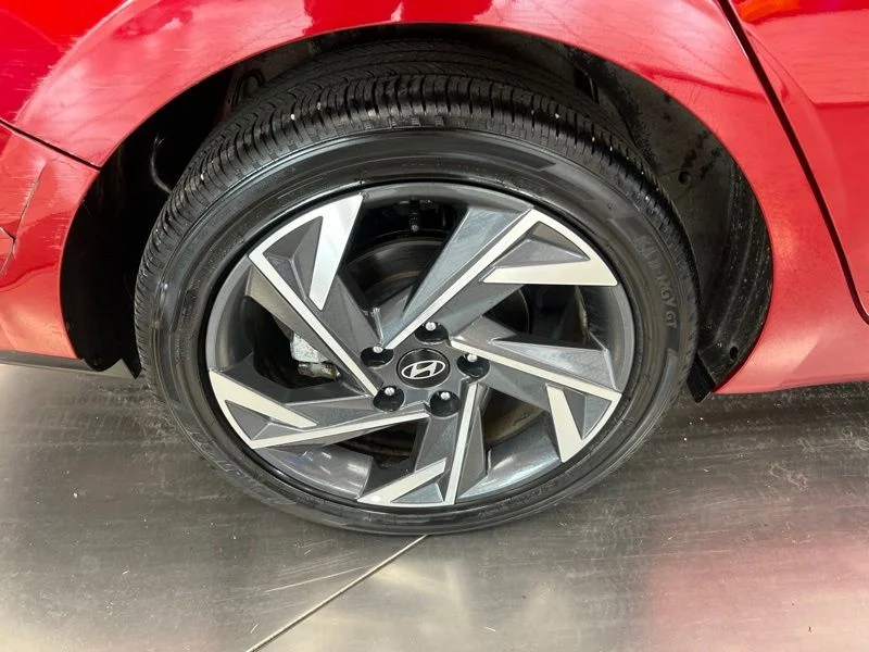 Used 2025 Red Hyundai Limited image 9