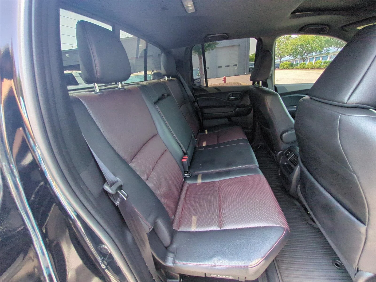 Used 2017 Crystal Black Pearl Honda Black Edition image 37