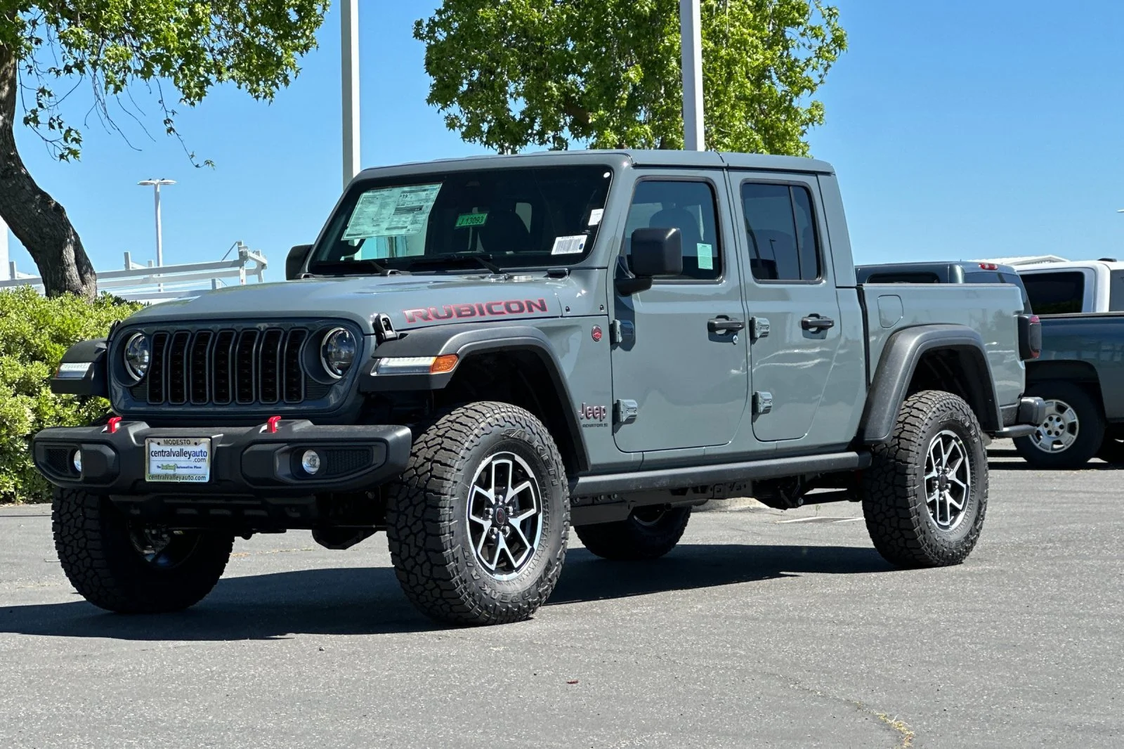 New 2026 Anvil Clear-Coat Exterior Paint Jeep Rubicon image 8