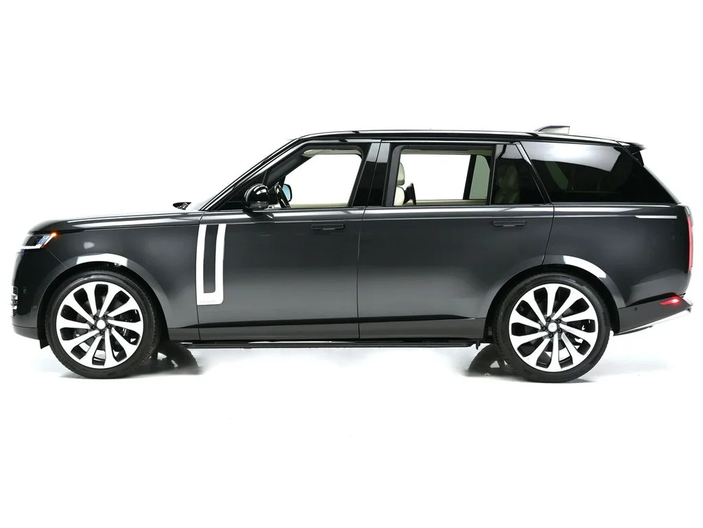 Used 2025 Borasco Gray Metallic Land Rover Autobiography image 10