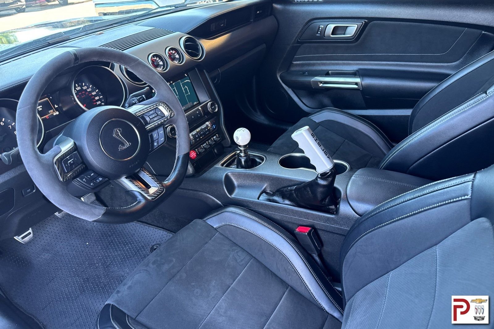 Used 2016 White Ford Shelby GT350 image 10