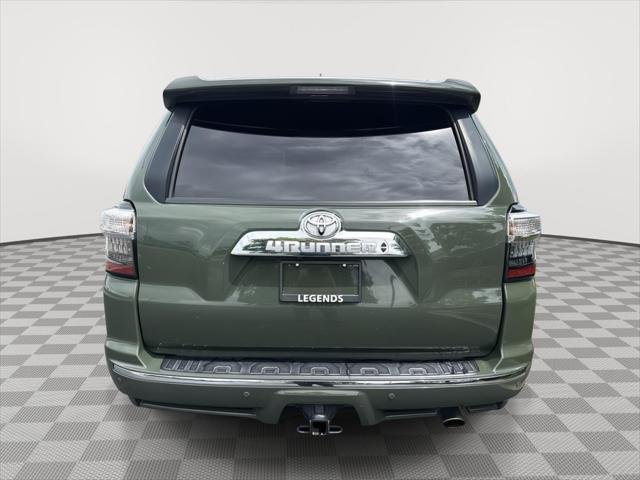 Certified Used 2022 ARMY GREEN Toyota  image 13