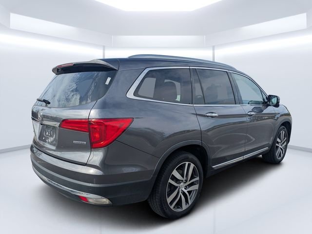 Used 2017 Gray Honda Touring image 3