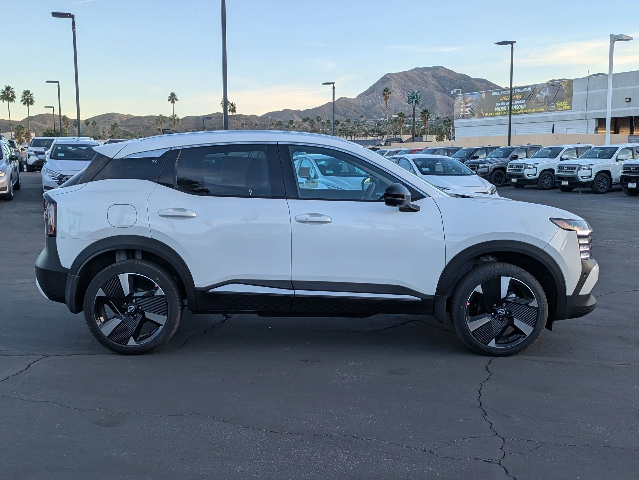 New 2026 Aspen White Tricoat Nissan SR image 5