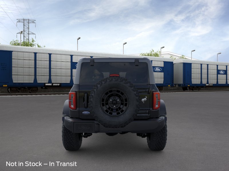New 2026 Shadow Black Ford Outer Banks® image 5