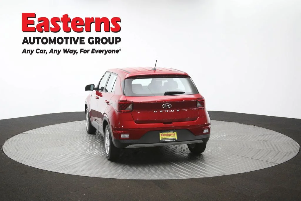 Used 2025 Red Hyundai SE image 64