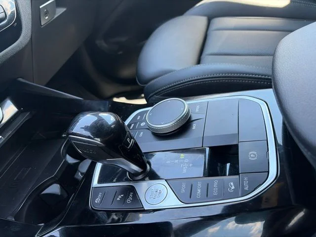 Used 2023 White BMW xDrive30i image 28