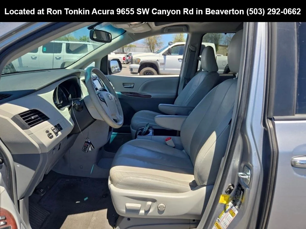Used 2013 Silver Sky Metallic Toyota XLE image 11