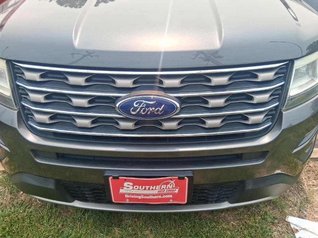 Used 2017 Gray Ford XLT image 19