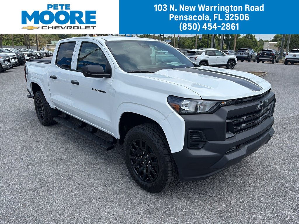 New 2026 Summit White Chevrolet WT image 1