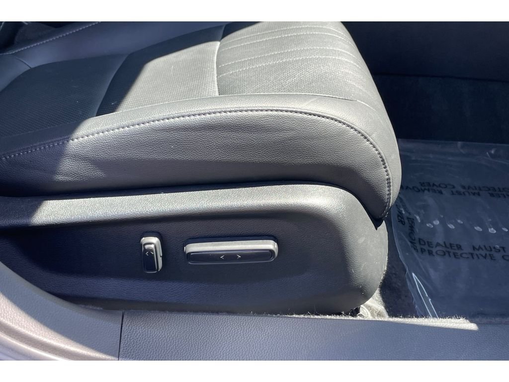 Used 2022 Sonic Gray Pearl Honda Touring image 21