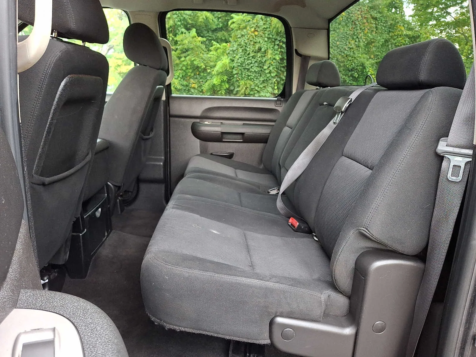 Used 2010 Taupe Gray Metallic Chevrolet Xtra Fuel Economy image 11