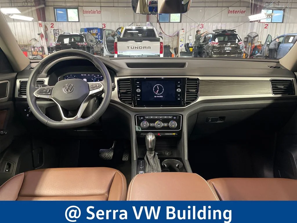 Used 2023 Gray Volkswagen 3.6L V6 SE w/Technology image 20