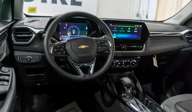 New 2026 Summit White Chevrolet LT image 11