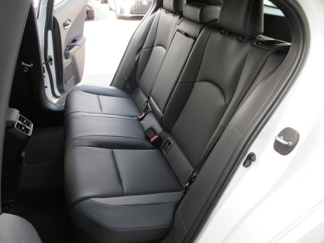 New 2026 Ultra White Lexus 300h Premium image 26