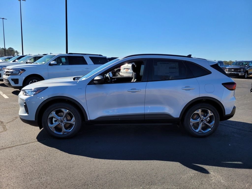 New 2025 Space Silver Metallic Ford ST-Line image 27