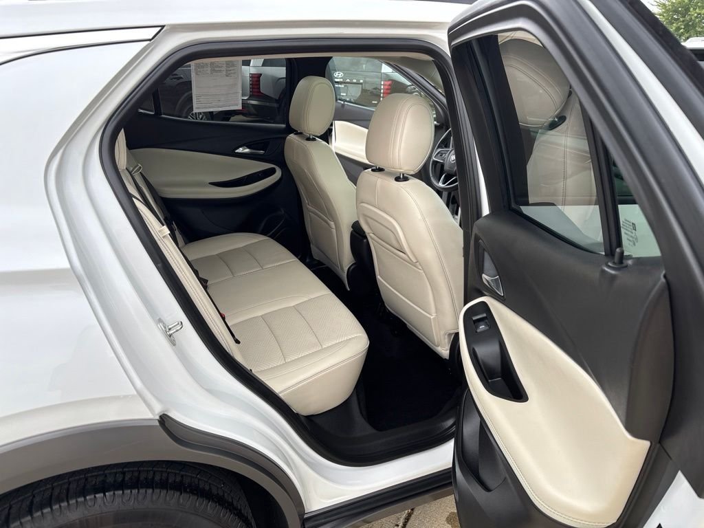 Used 2021 White Frost Buick Essence image 33