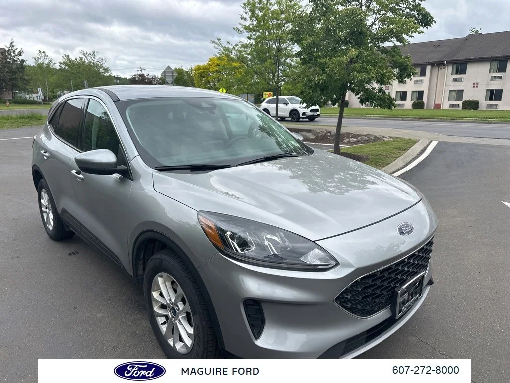 2021 Ford Escape SE AWD's photo