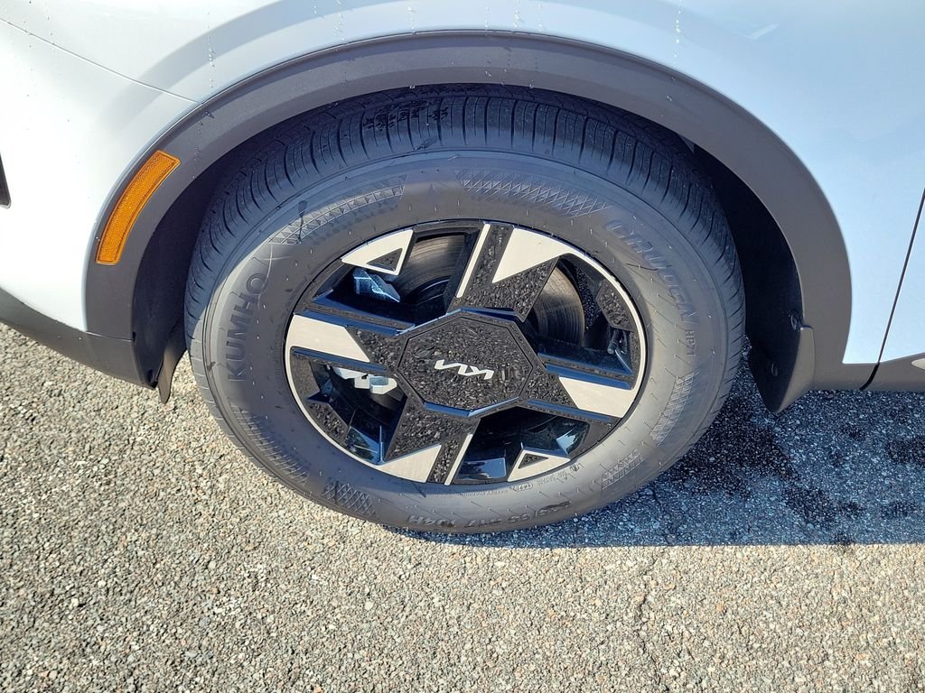 New 2026 White Kia LX image 36