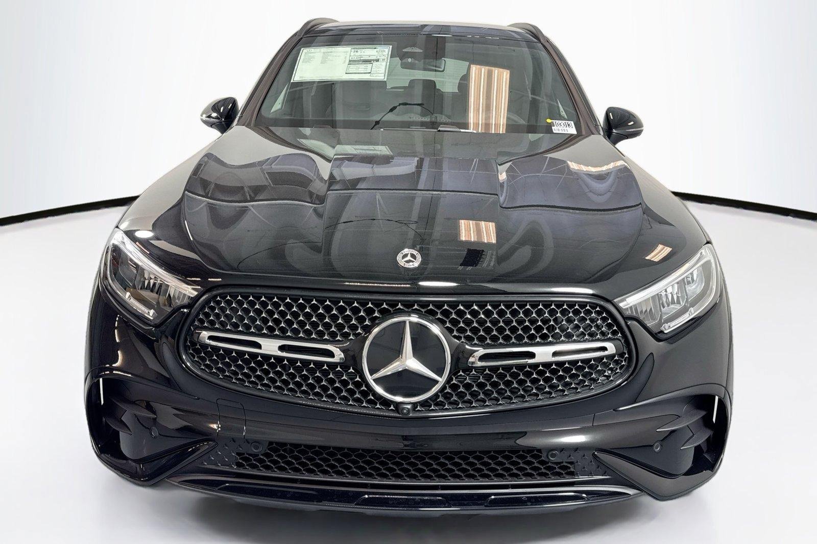New 2026 Black Mercedes-Benz GLC 300 image 2