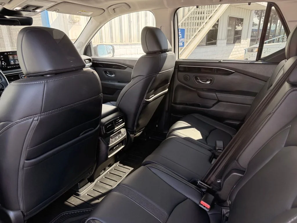 2025 Honda Pilot Touring - Photo 15