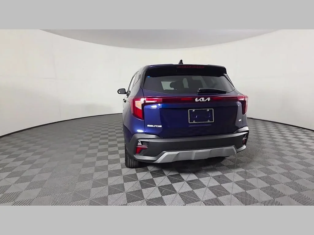 Used 2025 Dark Ocean Blue Kia LX image 43