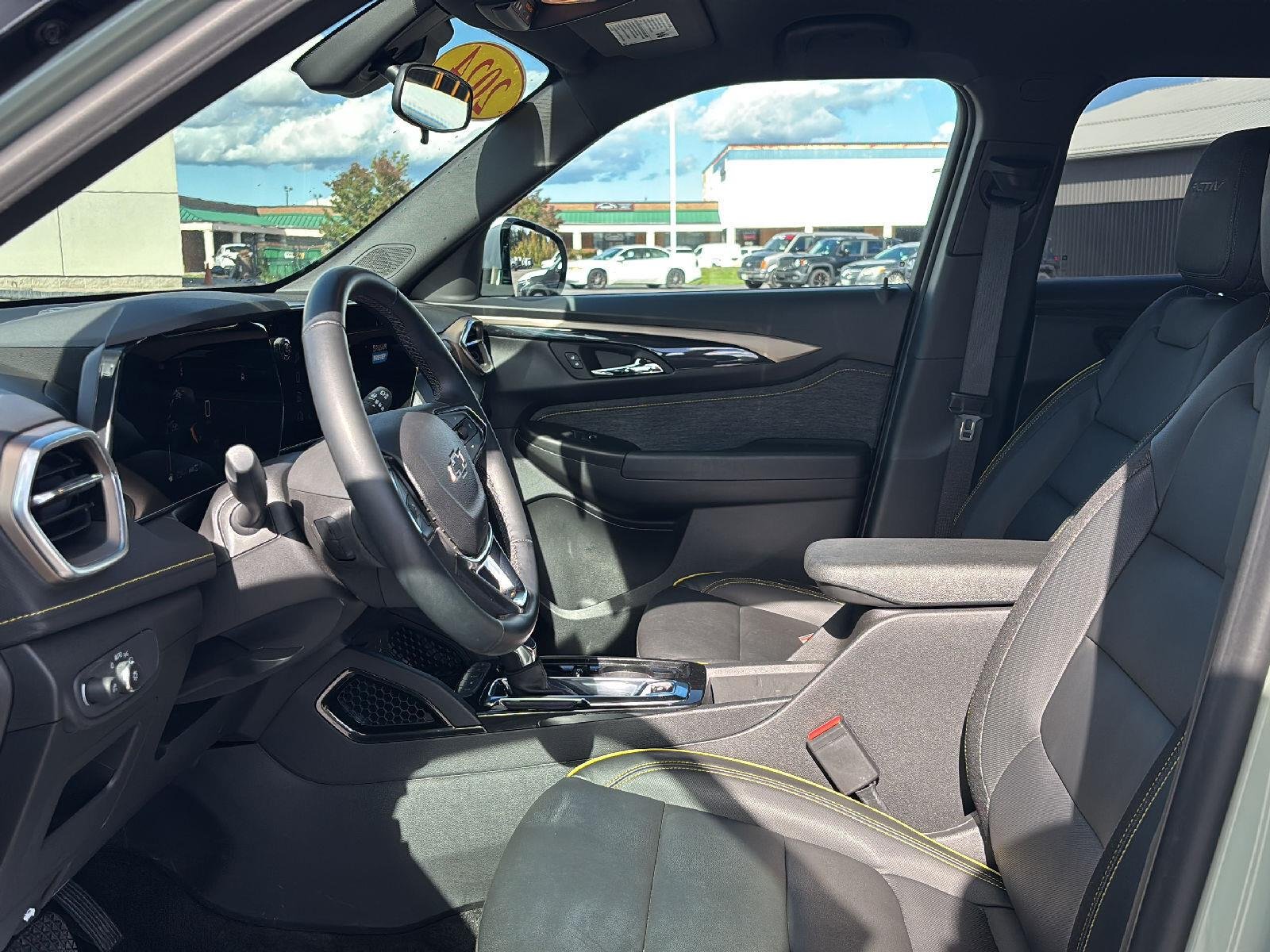 Used 2024 Cacti Green Chevrolet ACTIV image 12