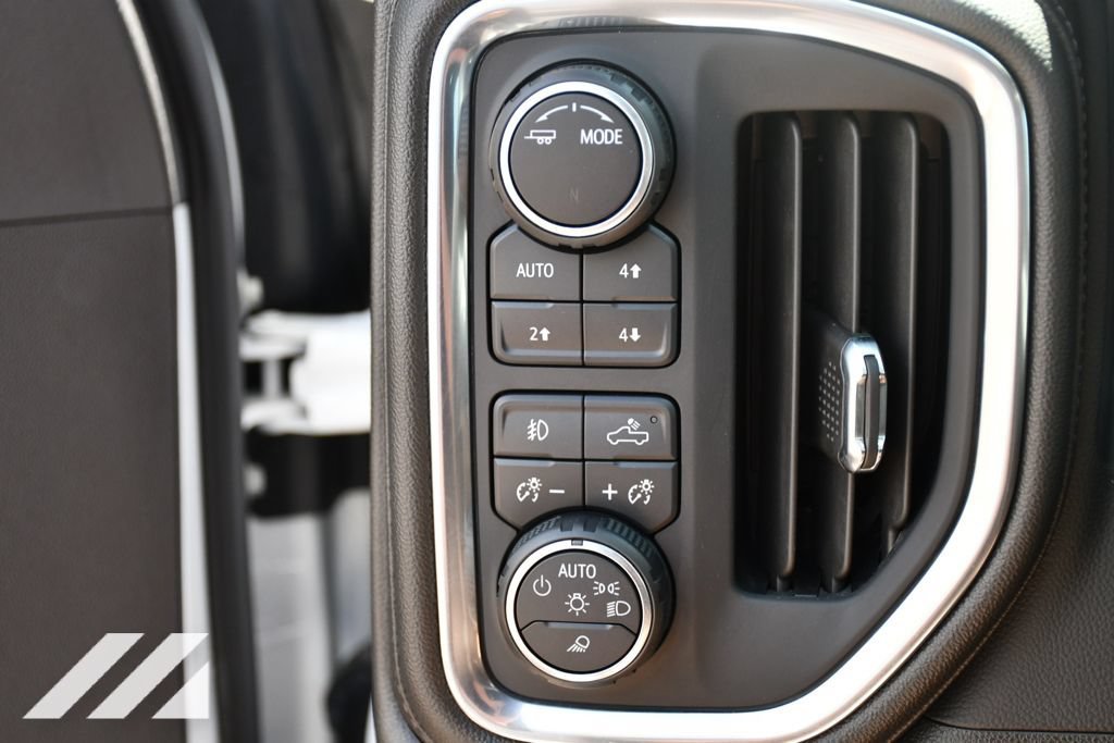 Used 2022 Summit White Chevrolet LTZ image 15