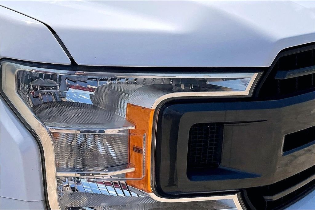 Used 2020 Oxford White Ford XLT image 33