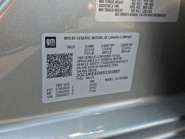 Used 2025 Gray Chevrolet RST image 25