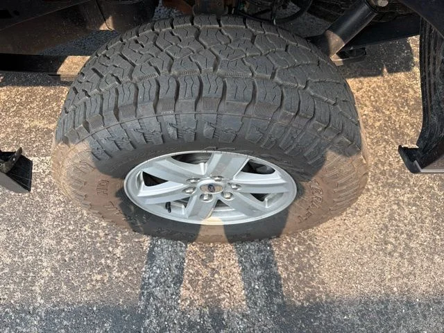 Used 2023 Black Metallic Ford XLT image 9