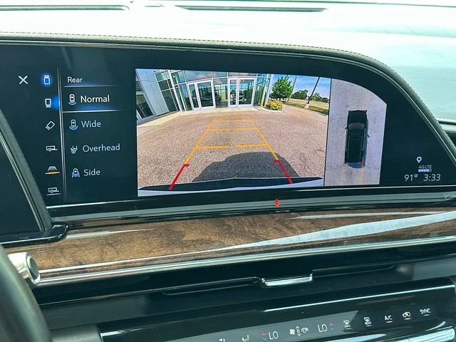 Used 2021 White Cadillac Sport Platinum image 30