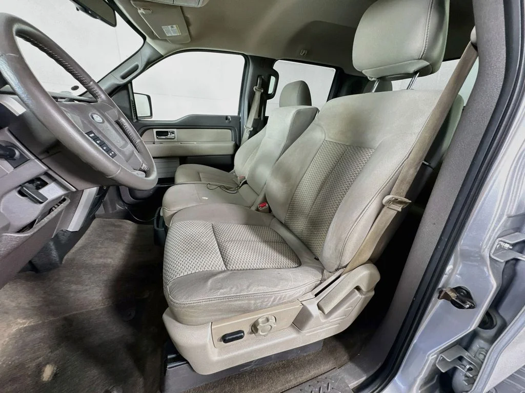 Used 2010 Gray Ford  image 23