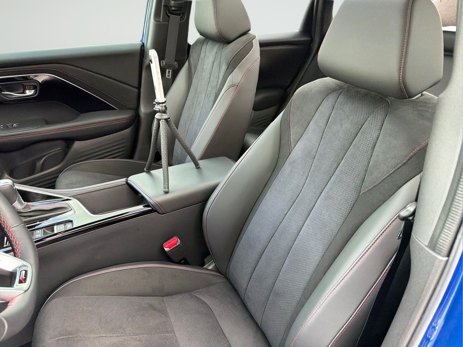 Certified Used 2025 Adriatic Blue Acura A-Spec Package image 34