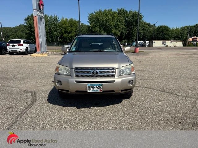Used 2006 Gold Toyota Limited image 2