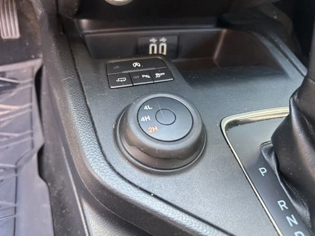 Used 2019 Black Ford XLT image 18