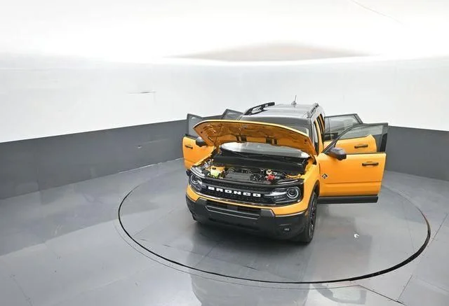 New 2026 Orange Fury Metallic Tri-Coat Ford Outer Banks® image 38