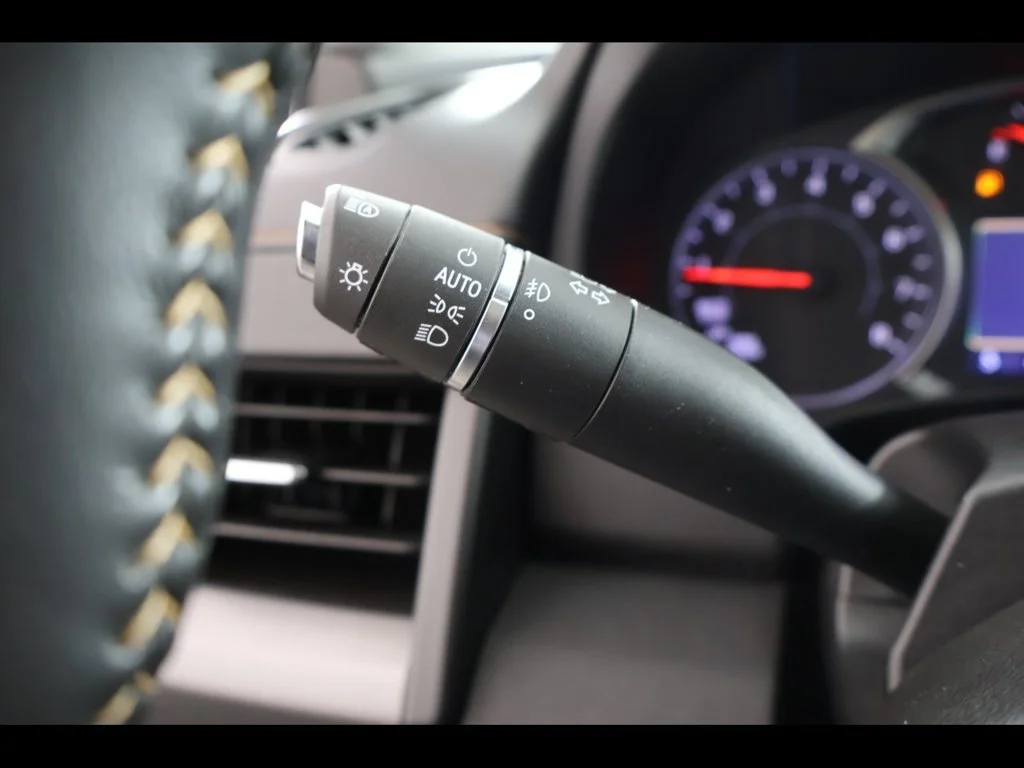 Used 2022 Black GMC AT4 image 26
