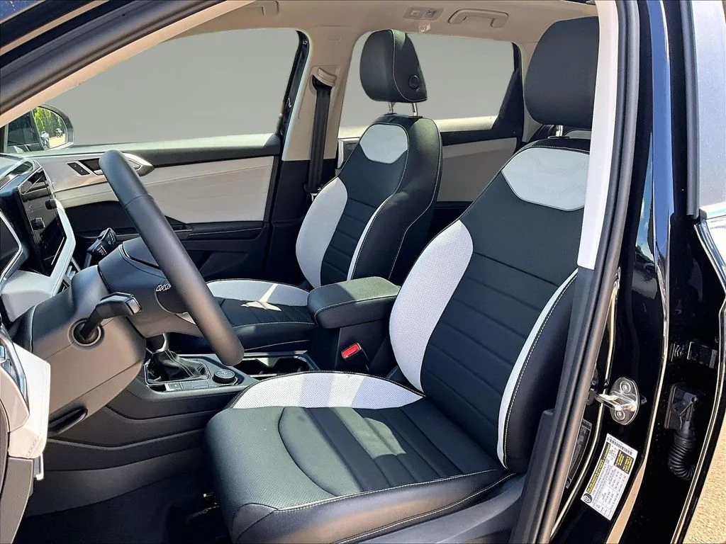 New 2026 Black Volkswagen 1.5T SEL image 21