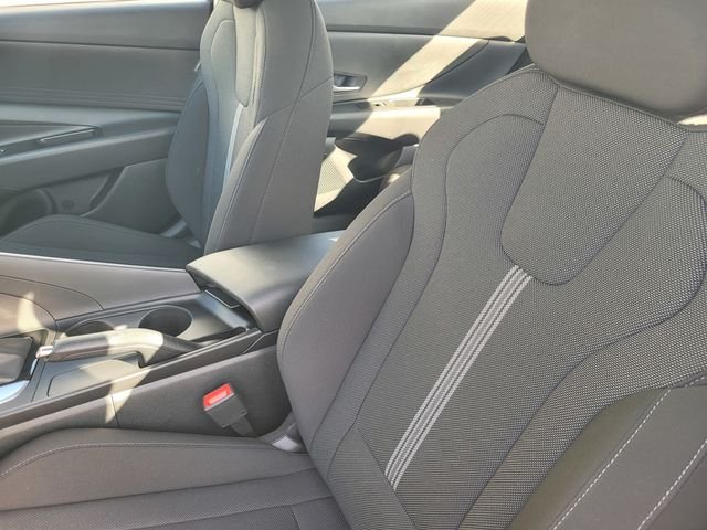 Used 2025 Gray Hyundai SE image 13