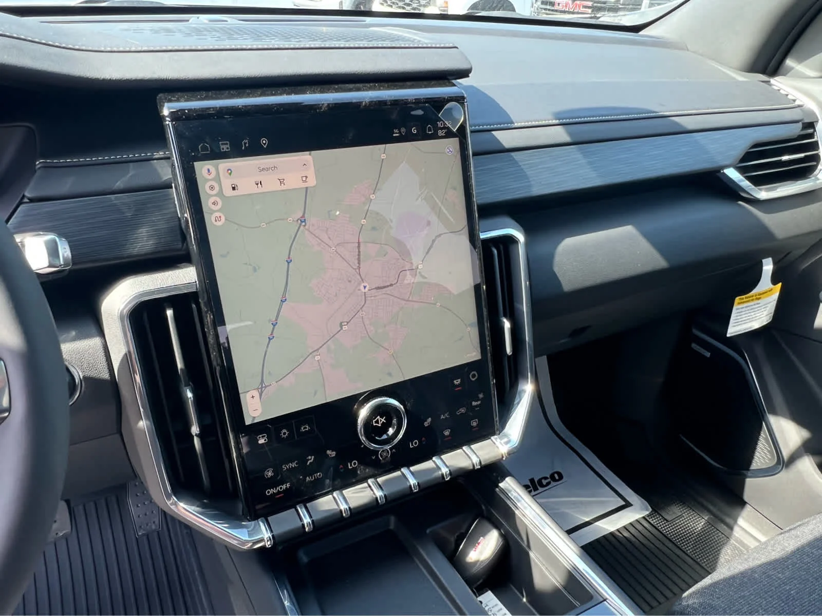 New 2025 Sterling Metallic GMC Elevation image 13