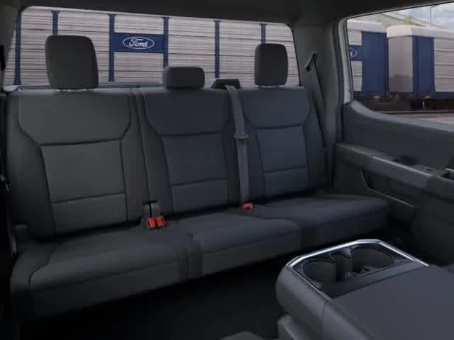 New 2026 Oxford White Ford XLT image 11