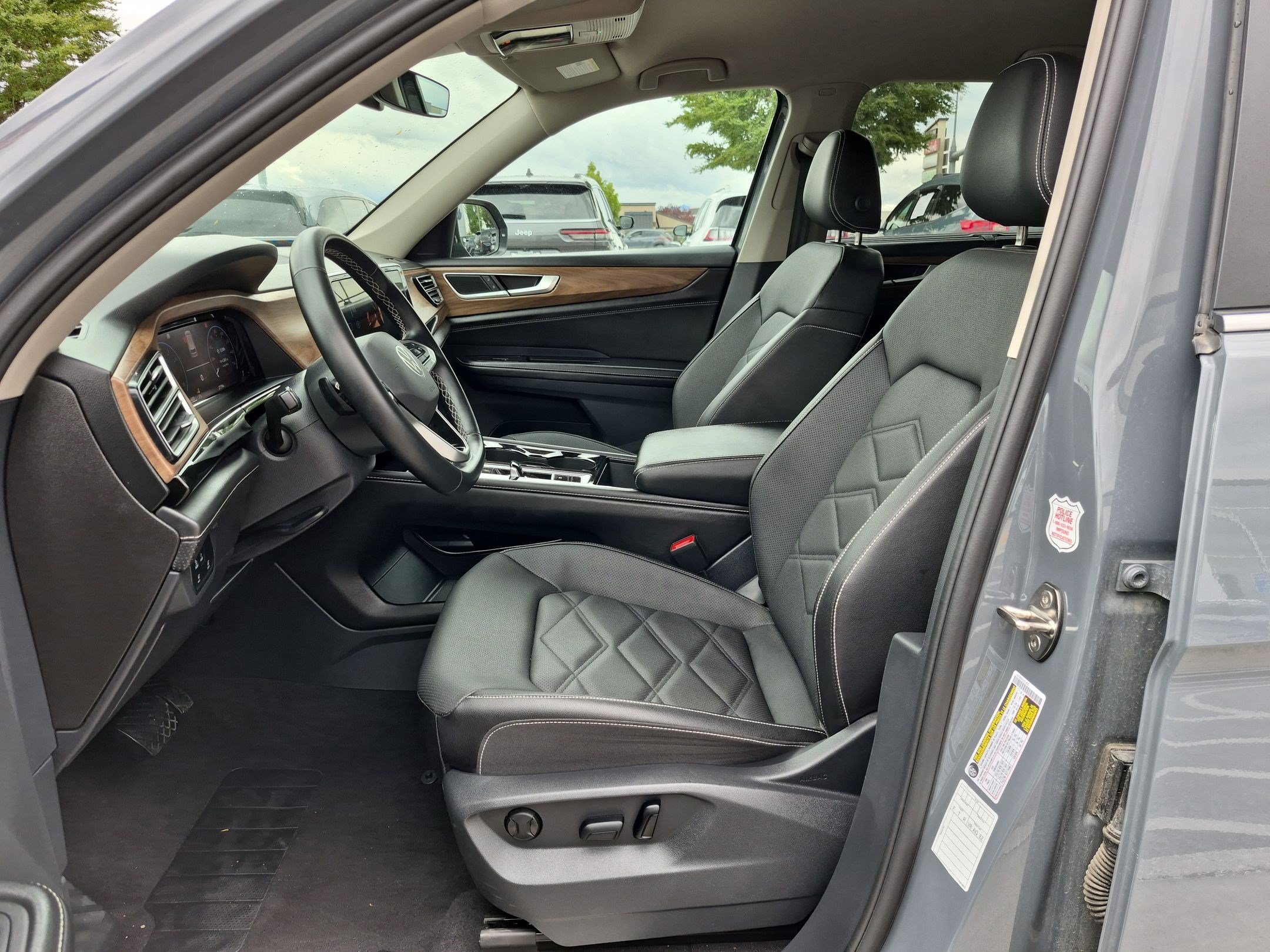 Certified Used 2025 Pure Gray Volkswagen 2.0T SE w/Technology image 16