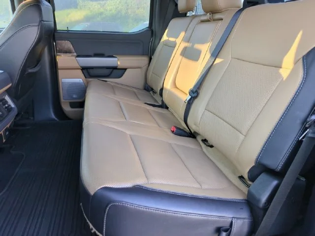 Used 2023 Gray Ford Lariat image 29