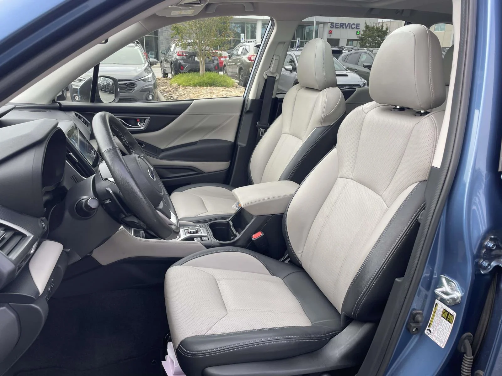 Used 2024 Horizon Blue Pearl Subaru Limited image 8