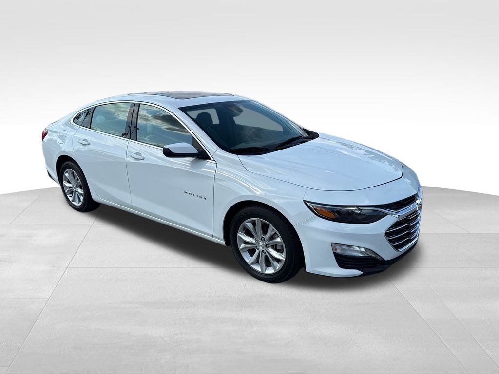 Used 2024 White Chevrolet LT image 8