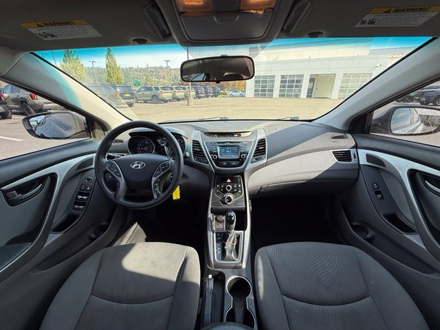 Used 2015 Titanium Gray Metallic Hyundai SE image 8