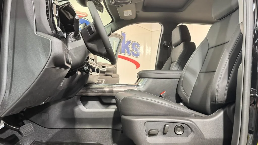 2026 Chevrolet Silverado 3500 HD LTZ - Photo 8